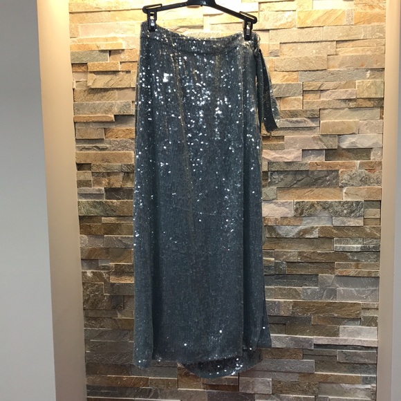 Sally LaPointe Sequin Viscose Belted WraP Skirt - Picture 4 of 10